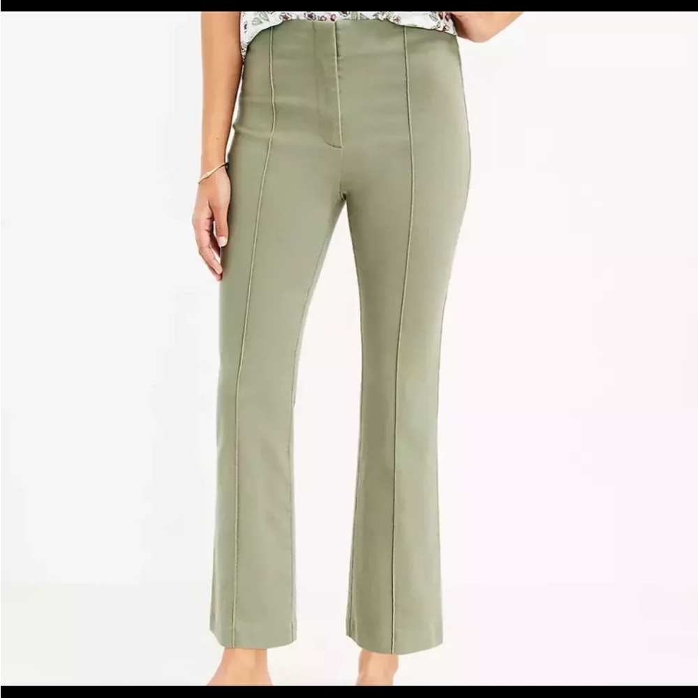 Loft Kick Crop Pants in Stretch Twill green size 2